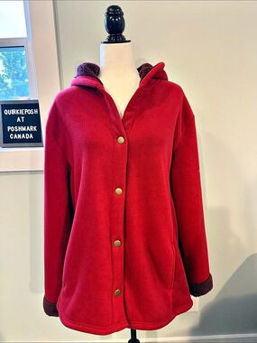Cuddle Duds Fleece Hooded Coat in Red & Purple Like New Super Cozy Feel